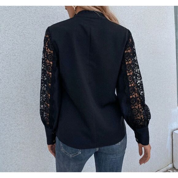 Women’s Black Contrast Lace Sleeve Keyhole Neck Blouse Halter Top Size Small - Picture 3 of 5